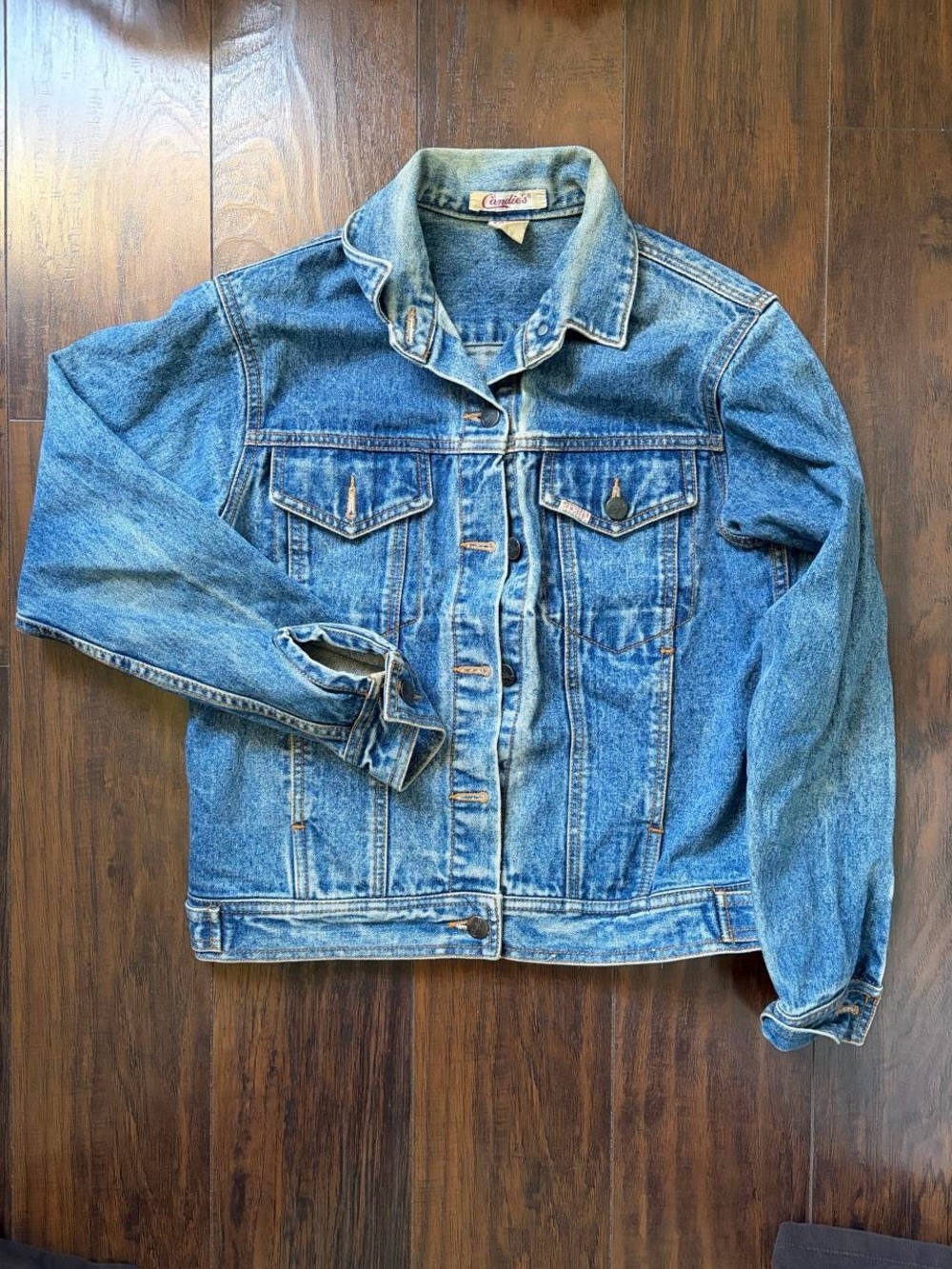 Y2K Vintage Candie's Light Blue Denim Jacket with Contrast Stitching